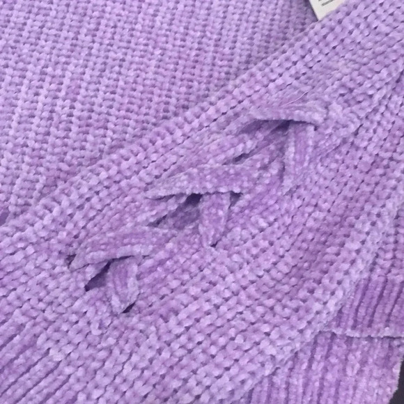 No Boundaries sweater - Picture 8 of 9